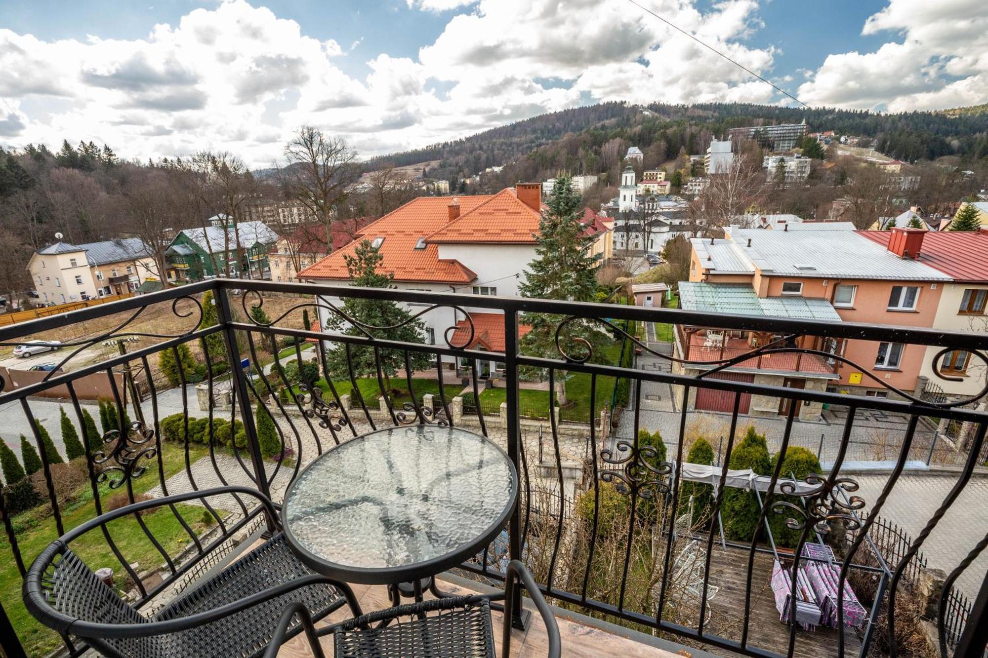 Willa Radosc Krynica Zdroj Dış mekan fotoğraf